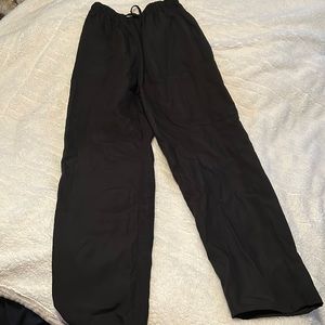 Black medium scrub pants